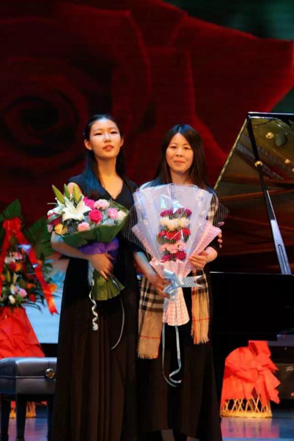 音乐与舞蹈学院贾俊萍教授第五场钢琴教学音乐会成功举办